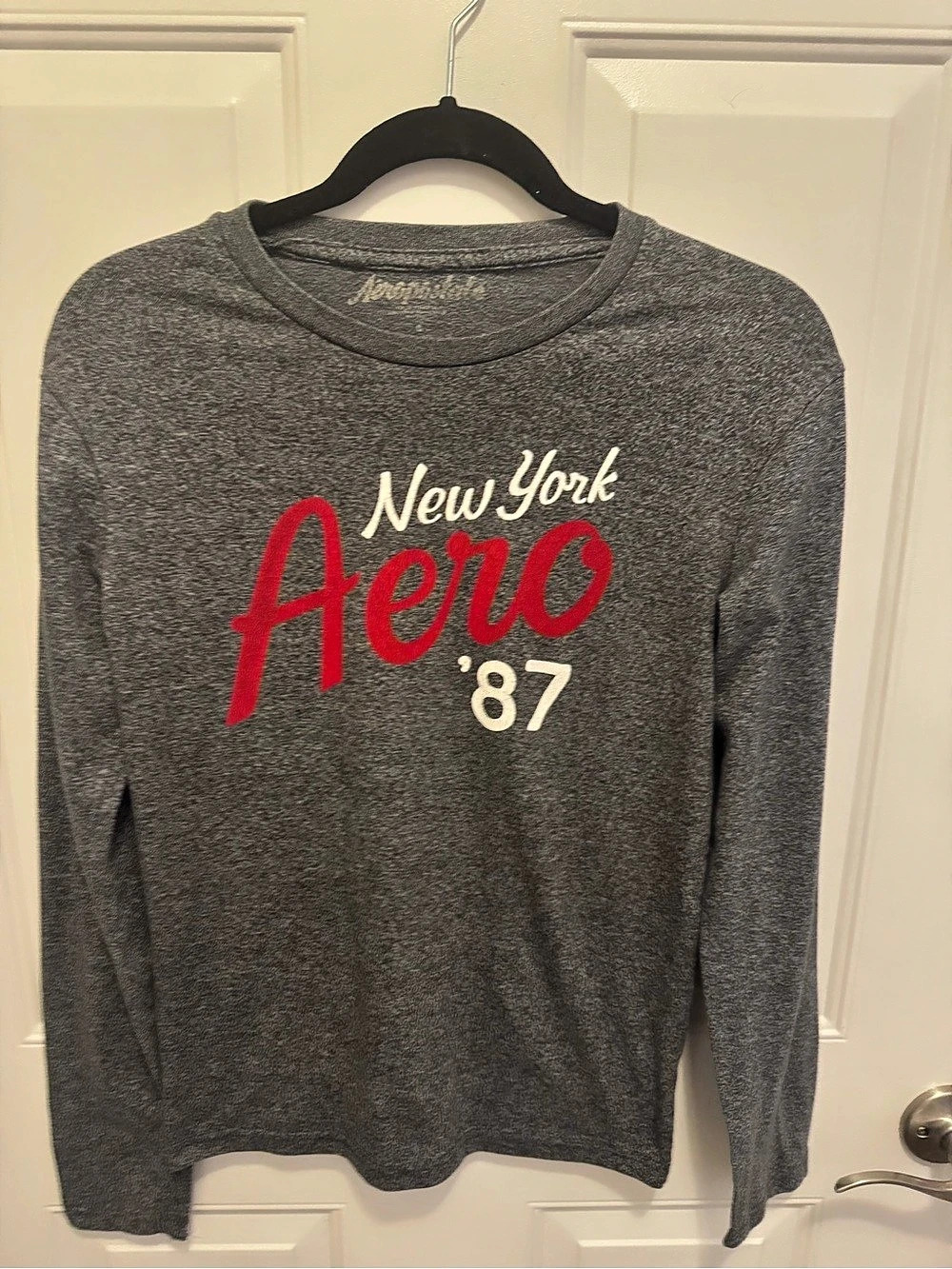 Aeropostale Long Sleeve New York Aero 87 Graphic Tee Gray